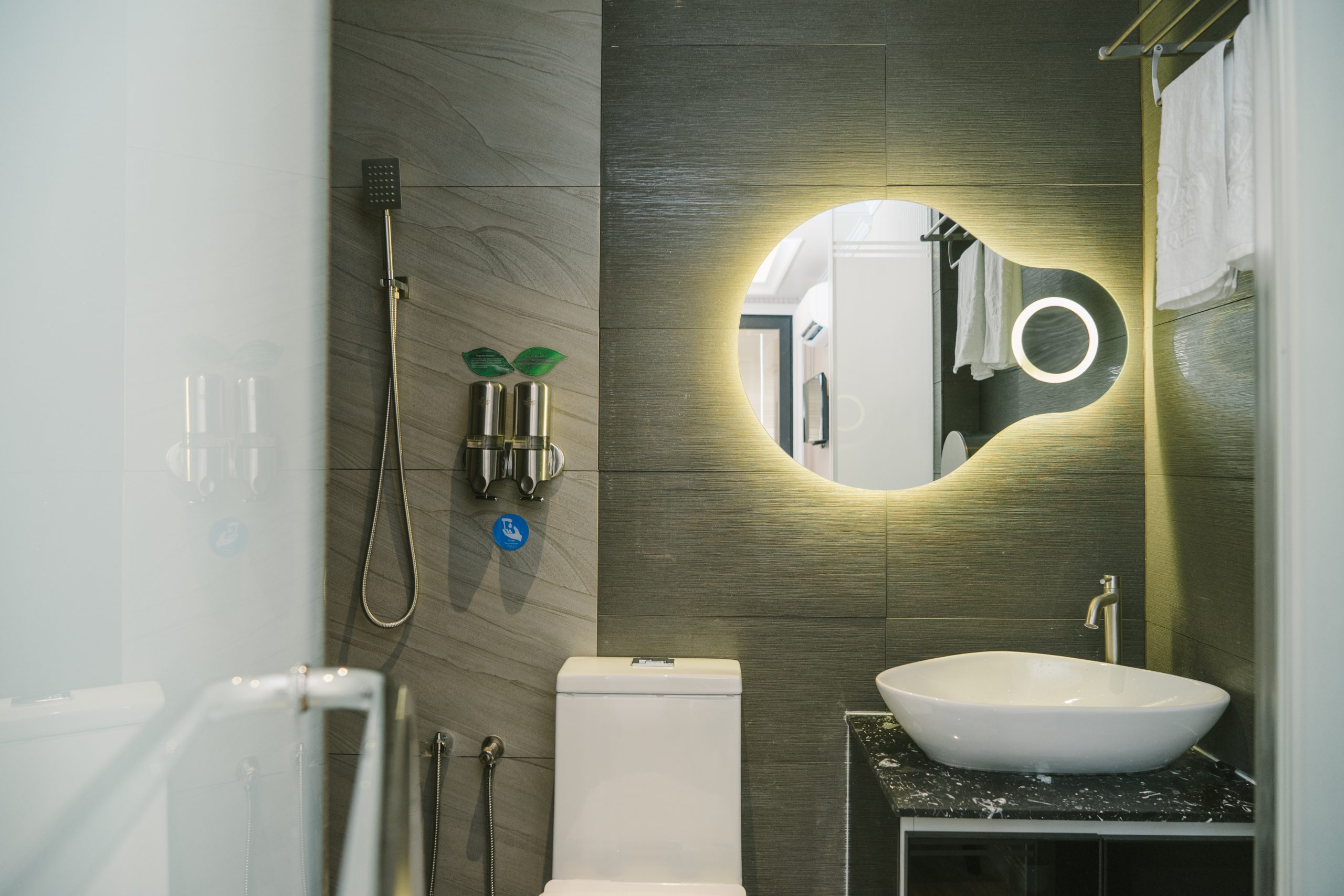 Standard Queen A&R Hotel